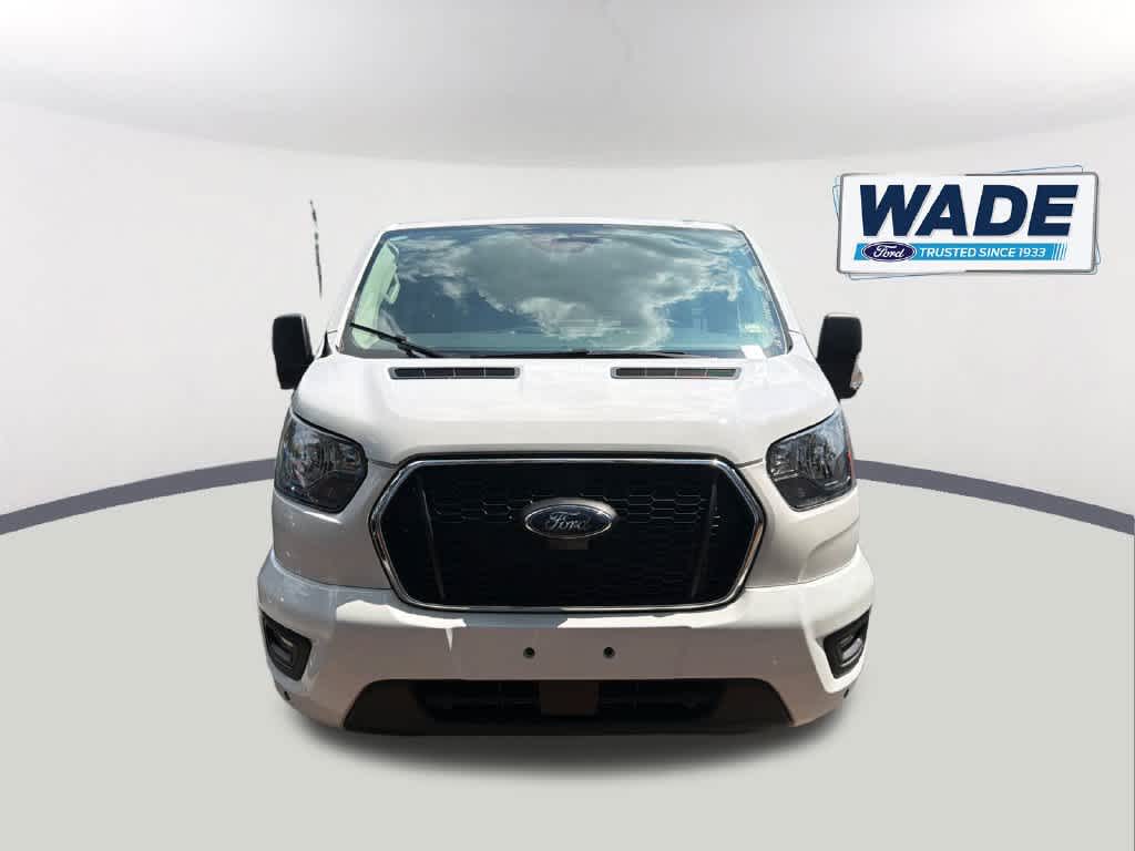 2024 Ford Transit Passenger Wagon XLT