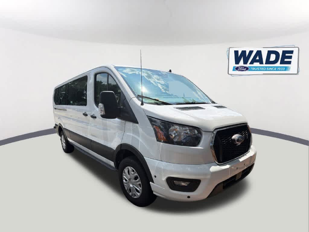 2024 Ford Transit Passenger Wagon XLT