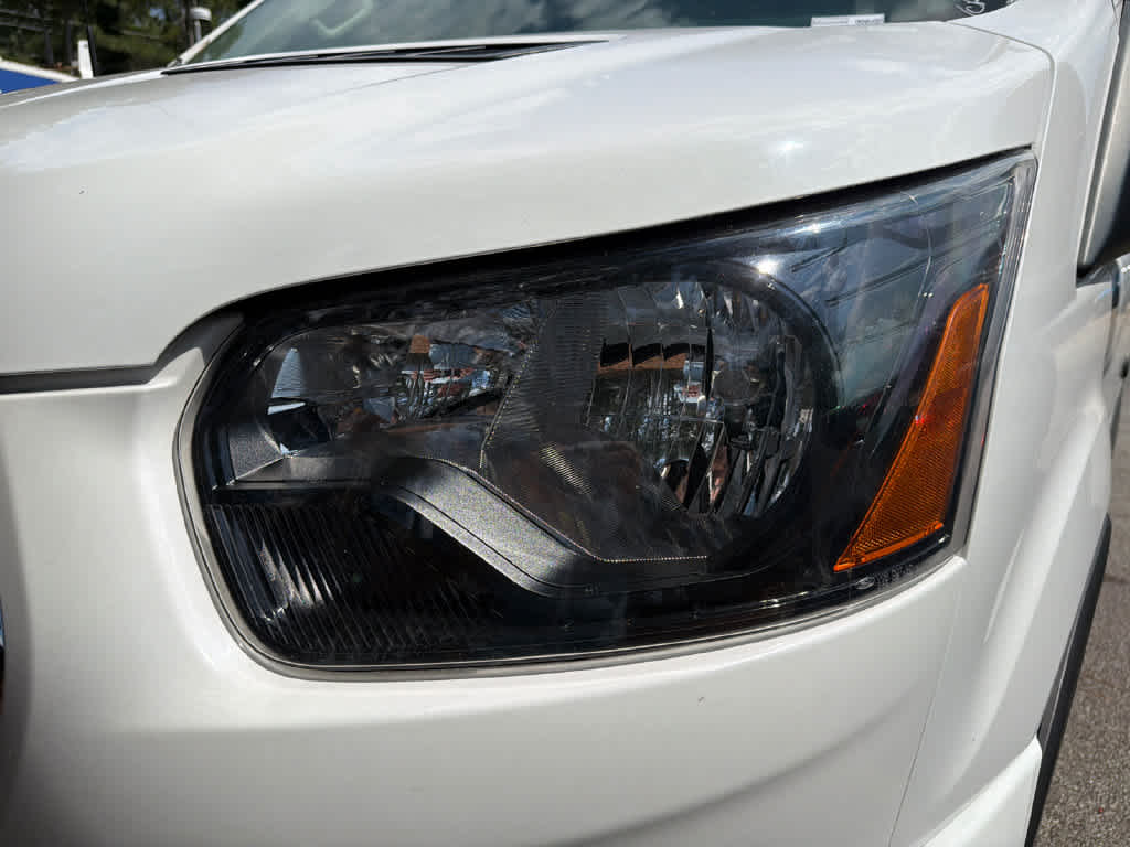 2024 Ford Transit Passenger Wagon XLT