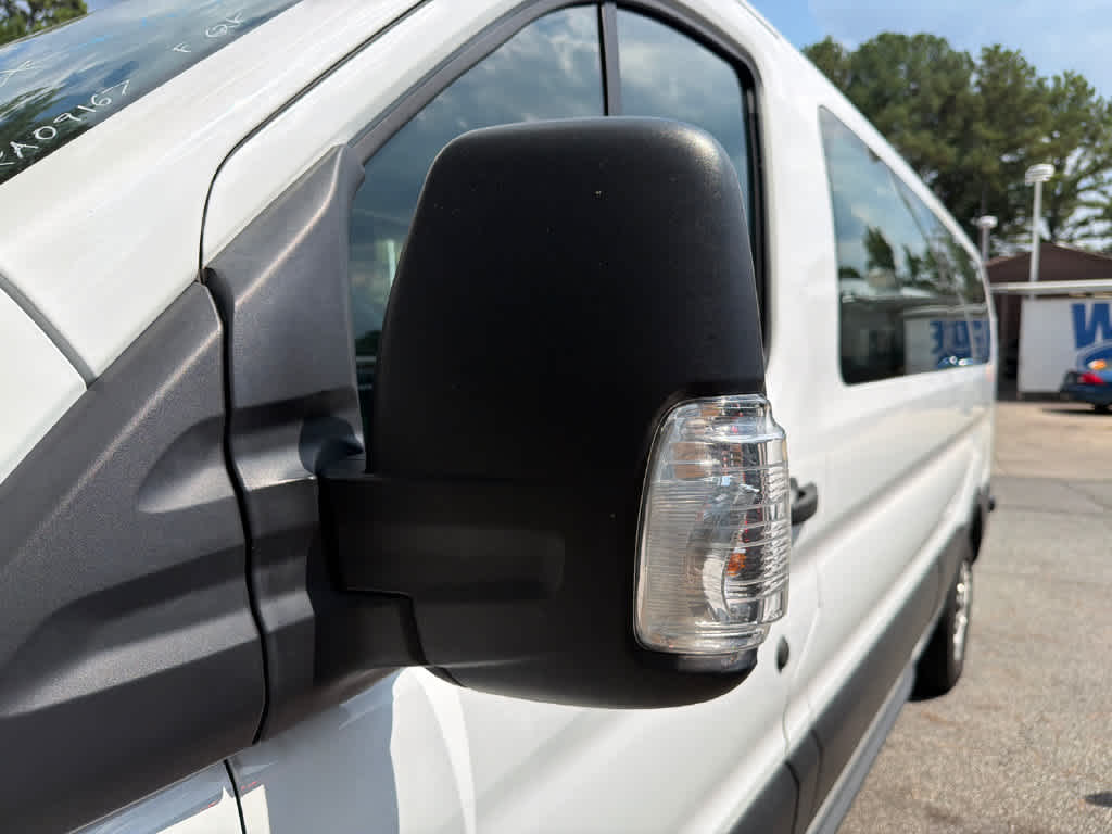 2024 Ford Transit Passenger Wagon XLT