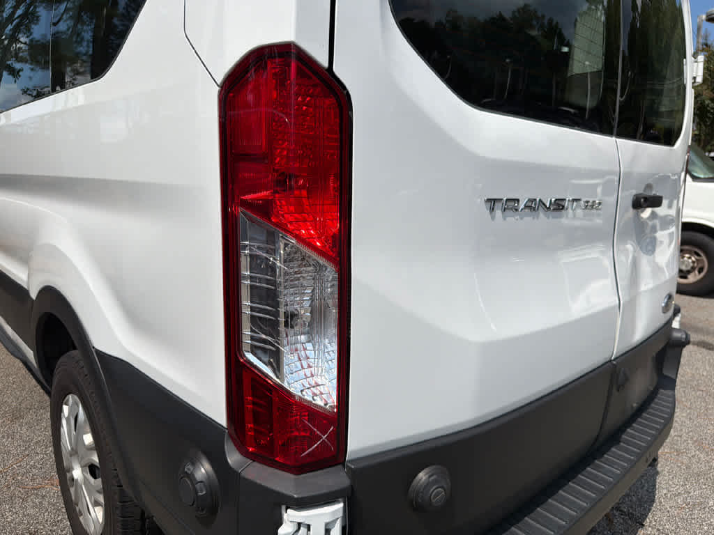 2024 Ford Transit Passenger Wagon XLT