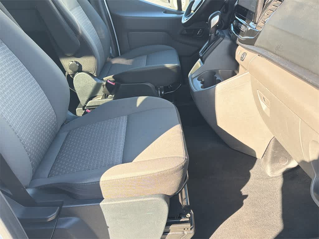 2023 Ford Transit Passenger XLT