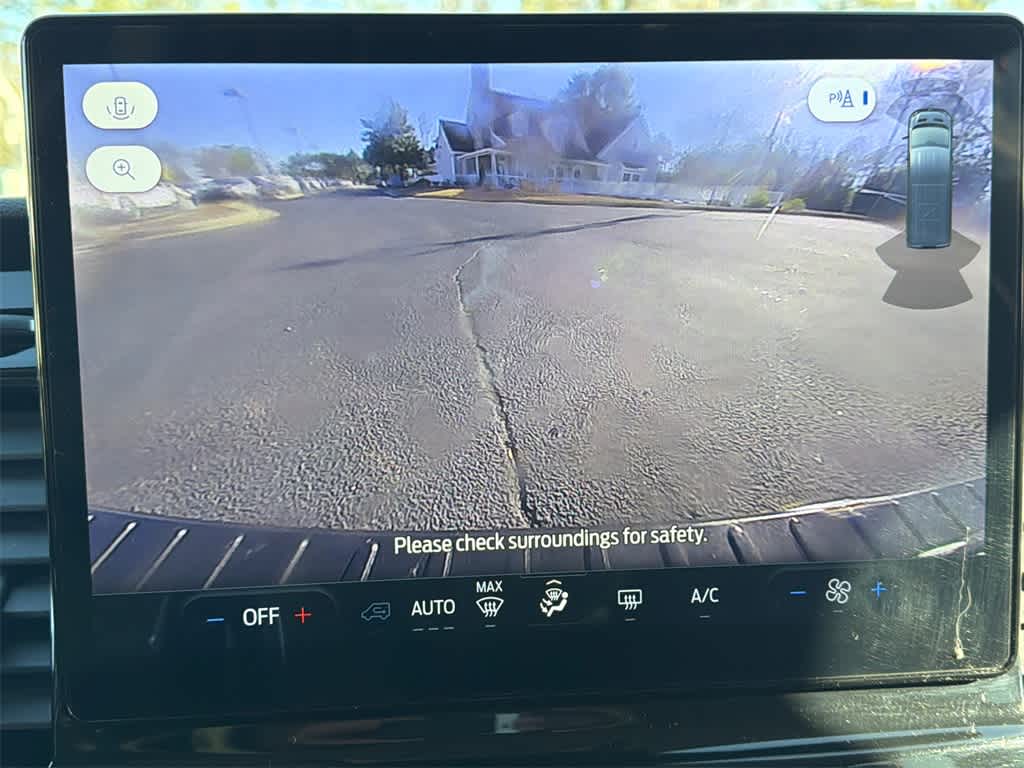 2023 Ford Transit Passenger XLT