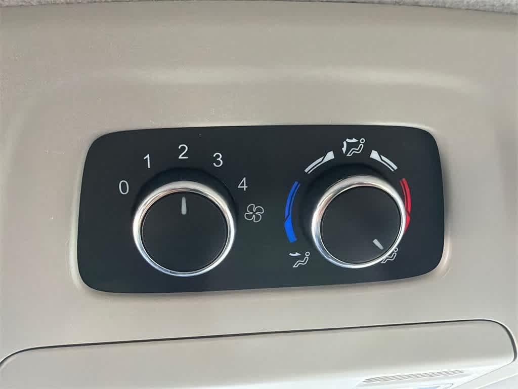 2023 Ford Transit Passenger XLT