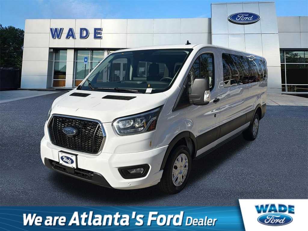 2023 Ford Transit Passenger XLT