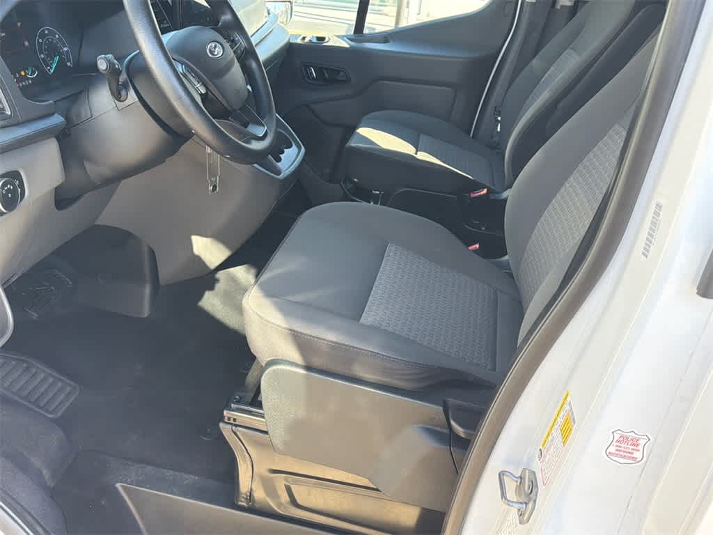 2023 Ford Transit Passenger XLT