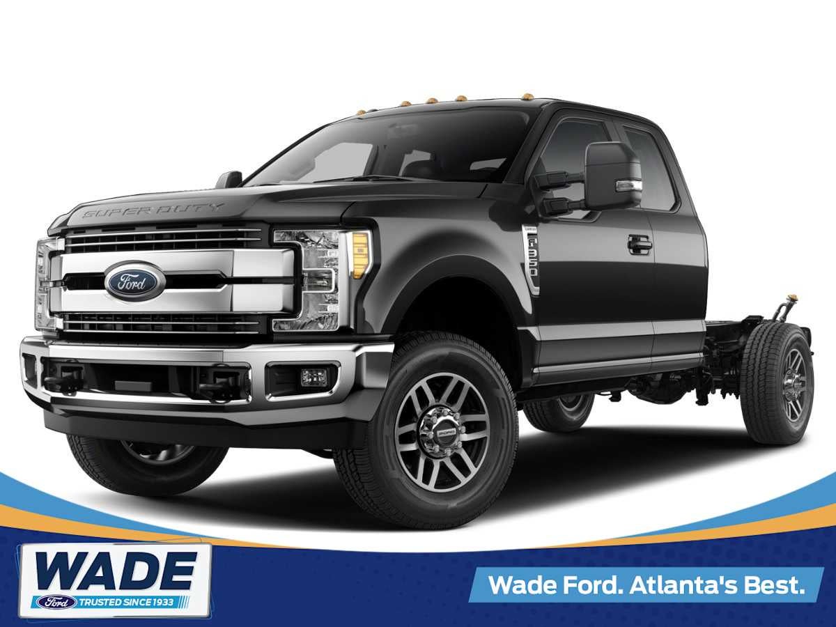 2019 Ford Super Duty F-350 DRW Chassis Cab XL