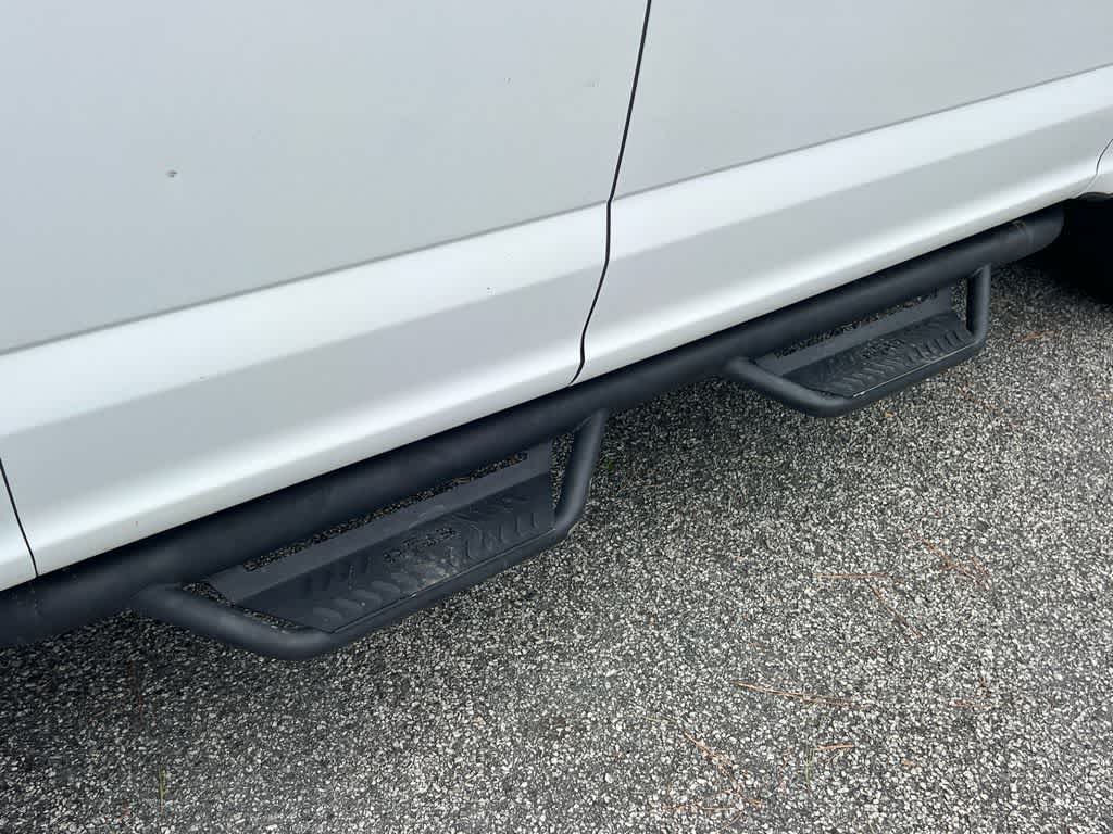 2019 Ford Super Duty F-350 DRW Chassis Cab XL
