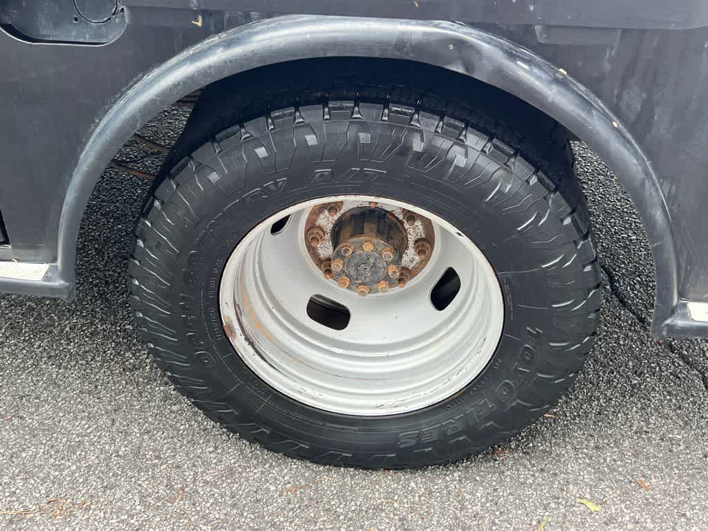 2019 Ford Super Duty F-350 DRW Chassis Cab XL