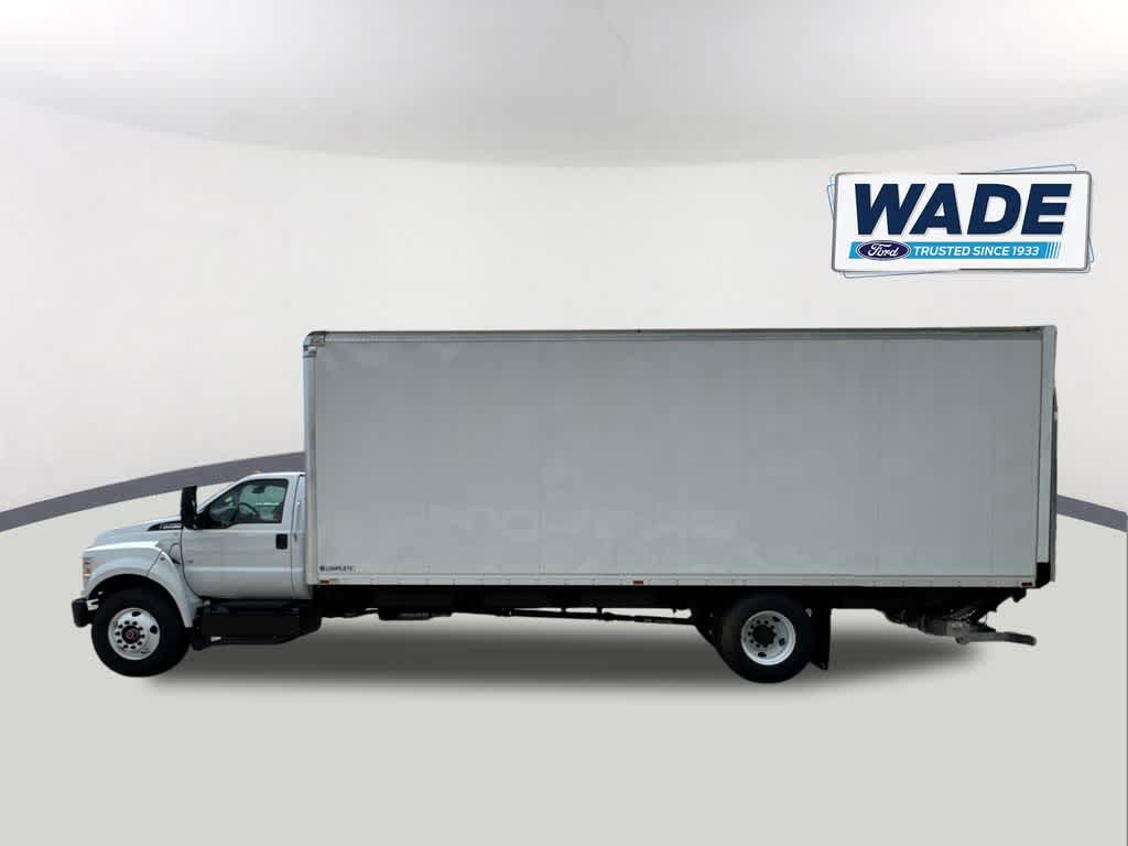 2025 Ford F-750 Straight Frame Gas Base