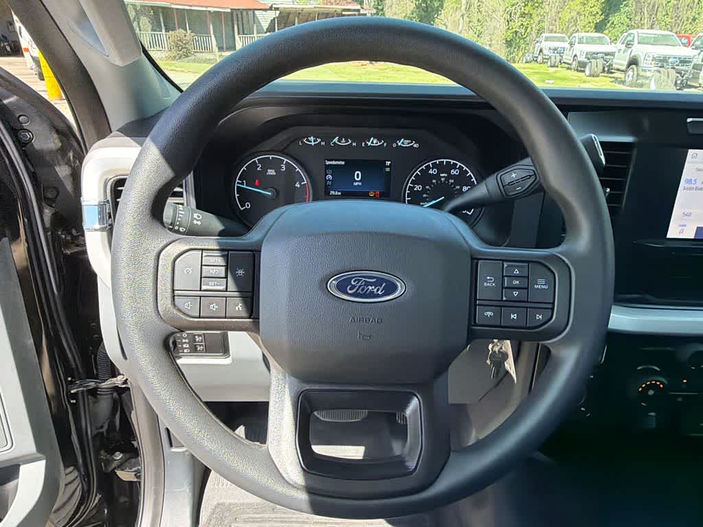 2023 Ford Super Duty F-350 DRW XL
