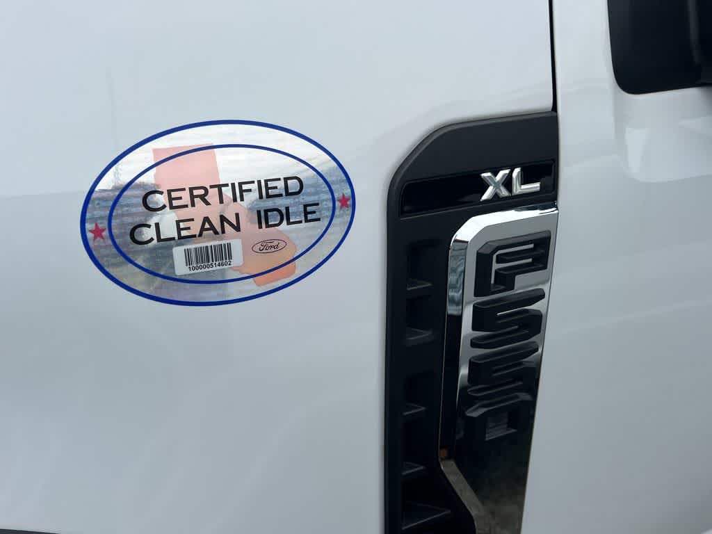 2024 Ford Super Duty F-550 DRW F-550® XL