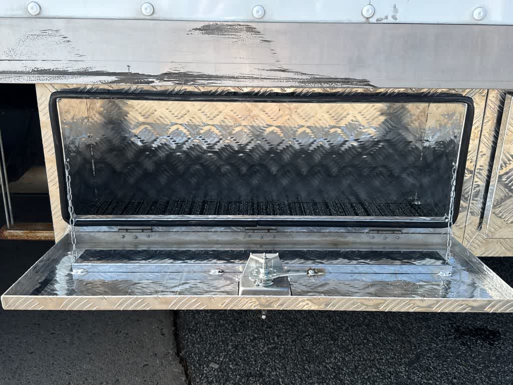 2023 Ford E-Series Cutaway Base DRW