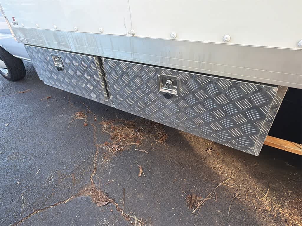 2023 Ford E-Series Cutaway Base DRW