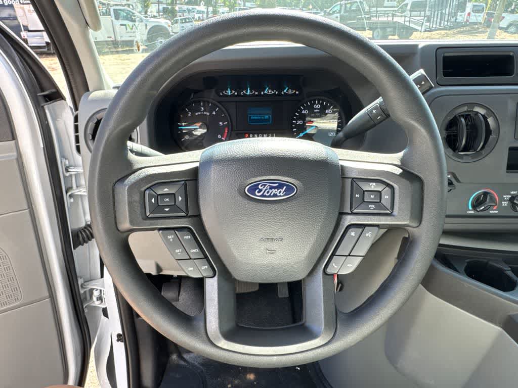 2025 Ford E-Series Cutaway E-450 DRW 158" WB