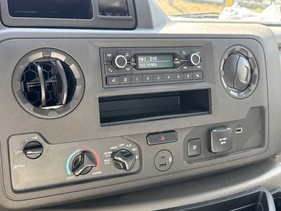 2025 Ford E-Series Cutaway E-450 DRW 158" WB