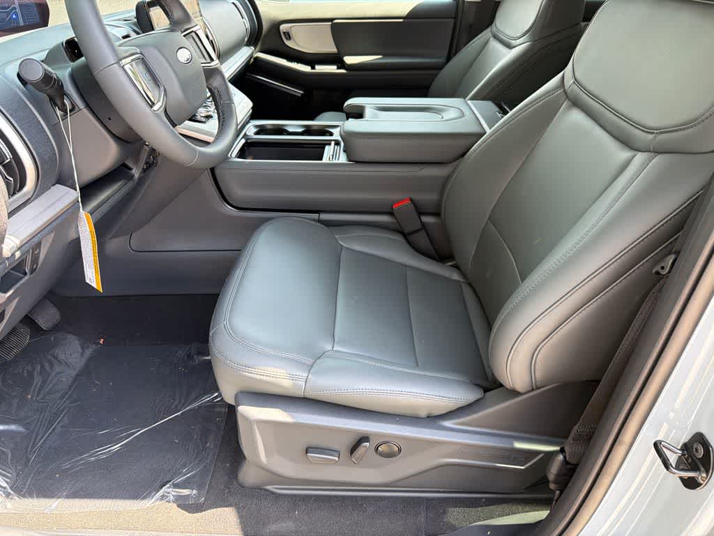 2027 Ford Expedition Active