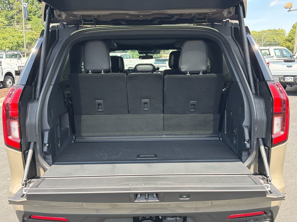 2027 Ford Expedition Tremor