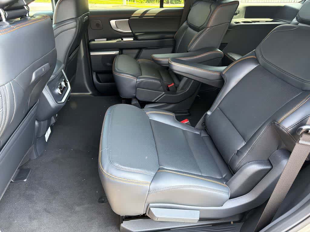 2027 Ford Expedition Tremor
