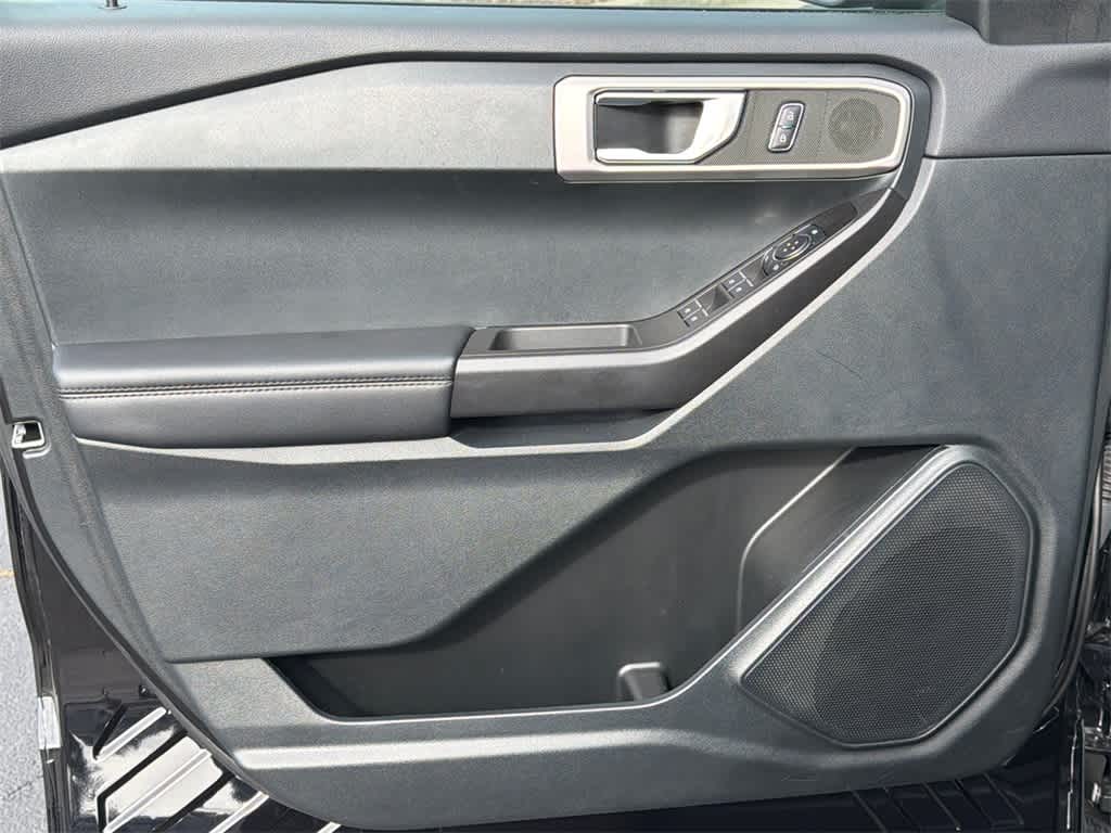 2024 Ford Explorer Base
