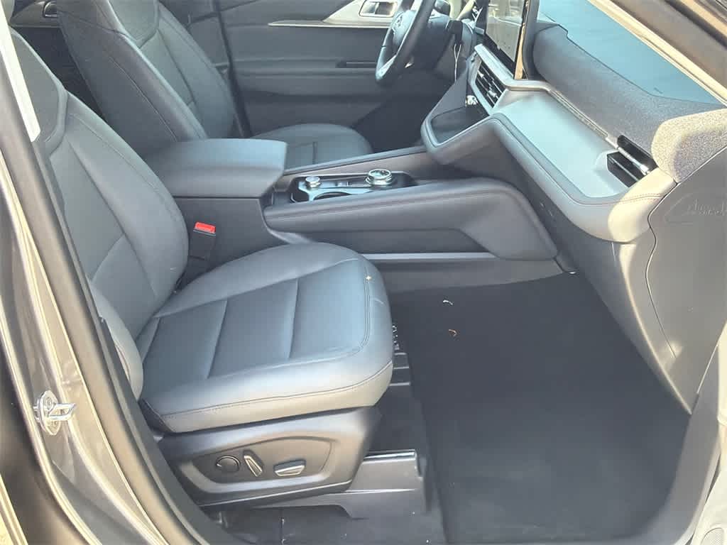 2026 Ford Explorer Active w/100A Pkg