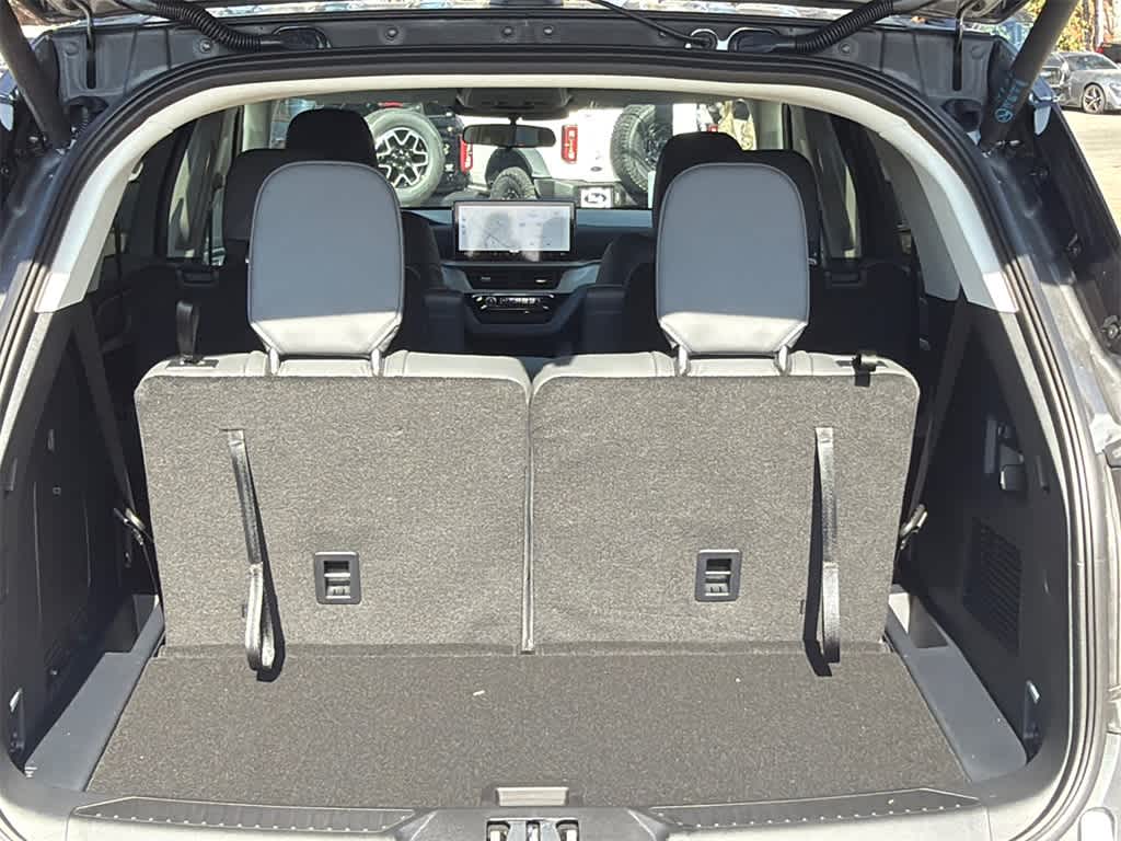 2026 Ford Explorer Active w/100A Pkg