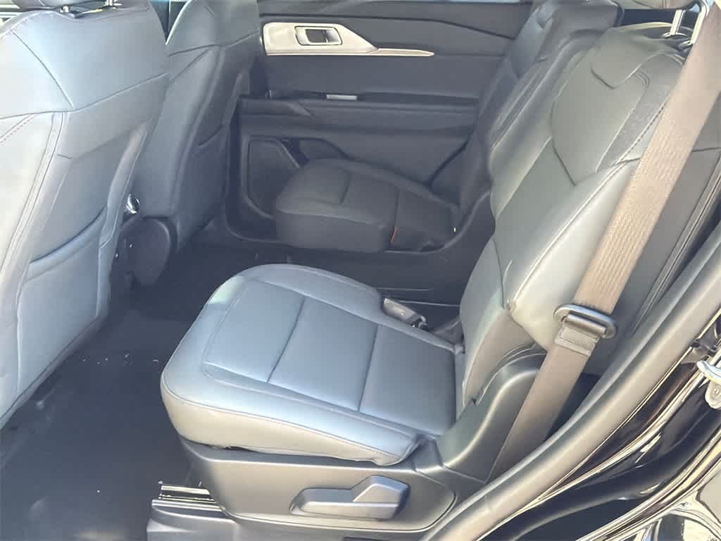 2026 Ford Explorer Active w/100A Pkg