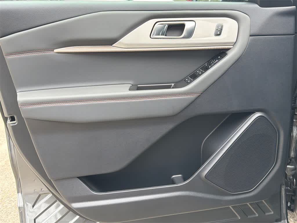 2026 Ford Explorer Active w/100A Pkg