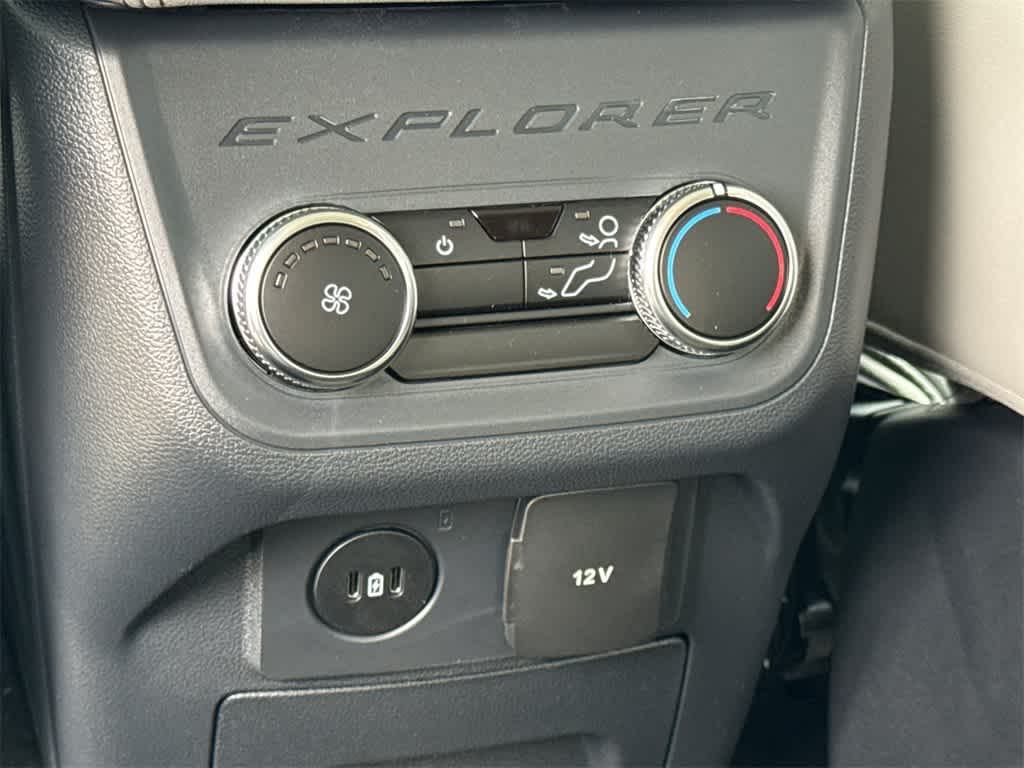 2026 Ford Explorer Active w/100A Pkg