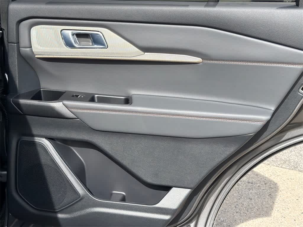 2026 Ford Explorer Active w/100A Pkg