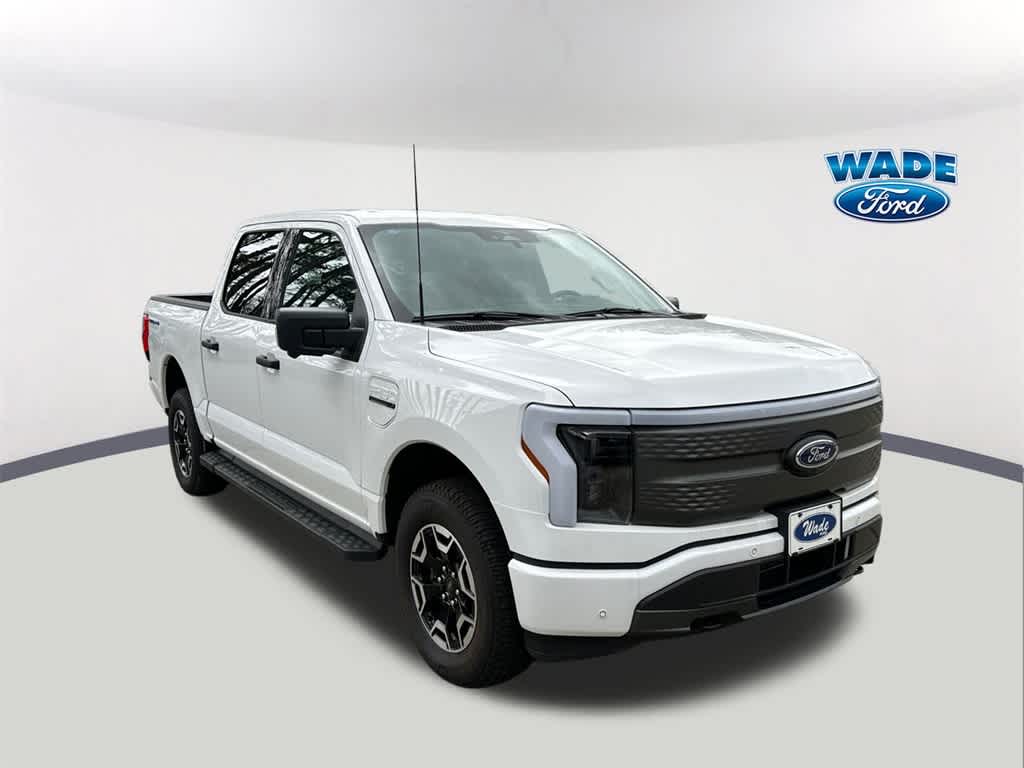 2023 Ford F-150 Lightning XLT