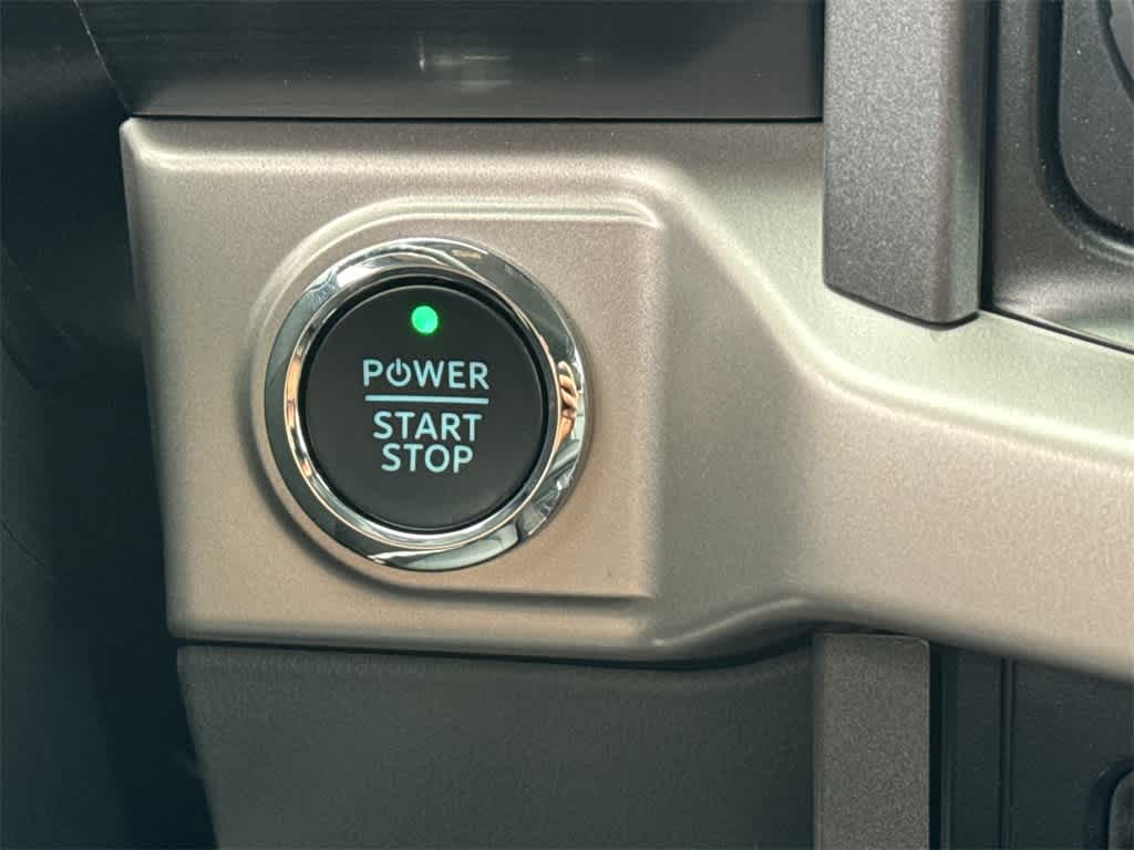 2023 Ford F-150 Lightning Pro