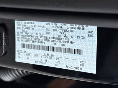 2025 Ford F-150 Lightning Flash