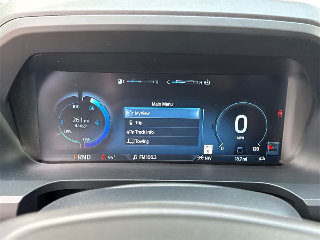 2025 Ford F-150 Lightning Flash