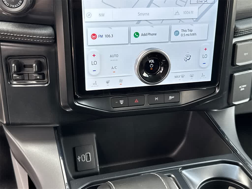 2025 Ford F-150 Lightning Flash