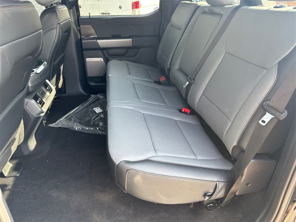 2025 Ford F-150 Lightning LARIAT