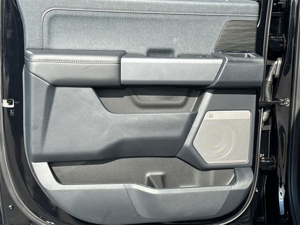 2025 Ford F-150 Lightning LARIAT