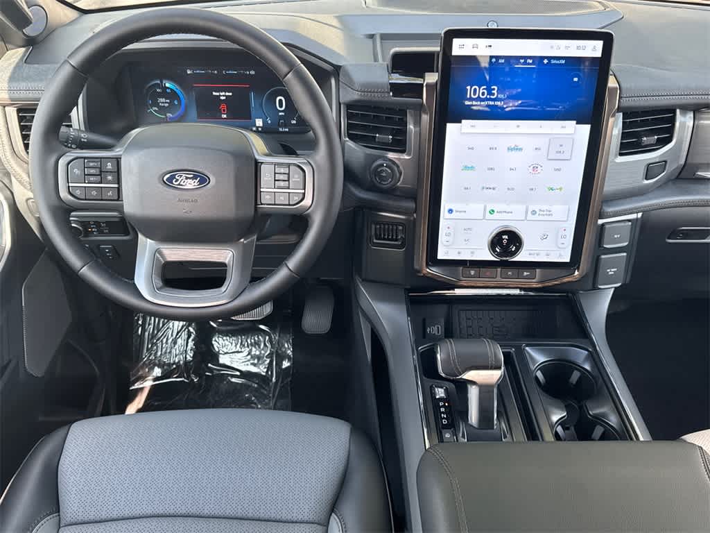 2025 Ford F-150 Lightning LARIAT