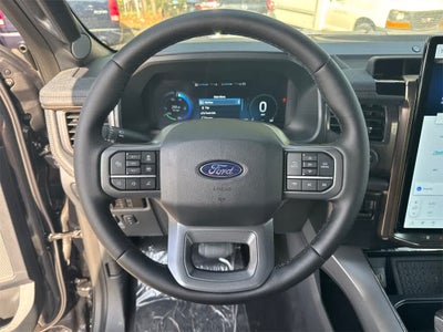2025 Ford F-150 Lightning LARIAT