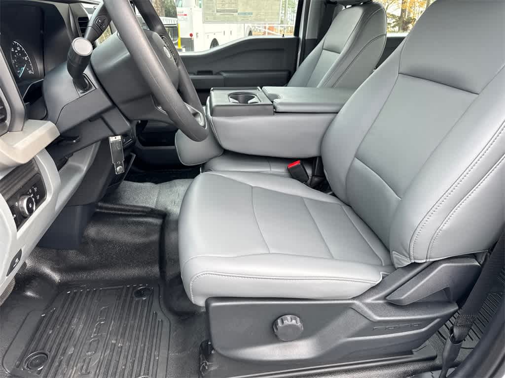 2025 Ford Super Duty F-250 SRW XL