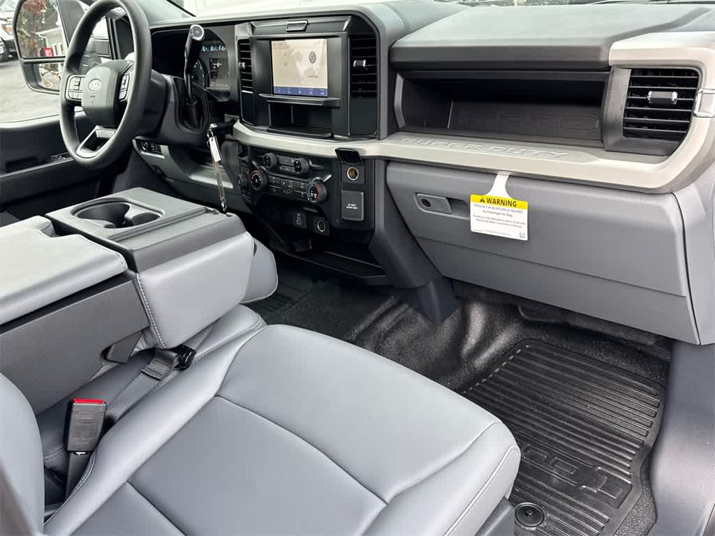 2025 Ford Super Duty F-250 SRW XL