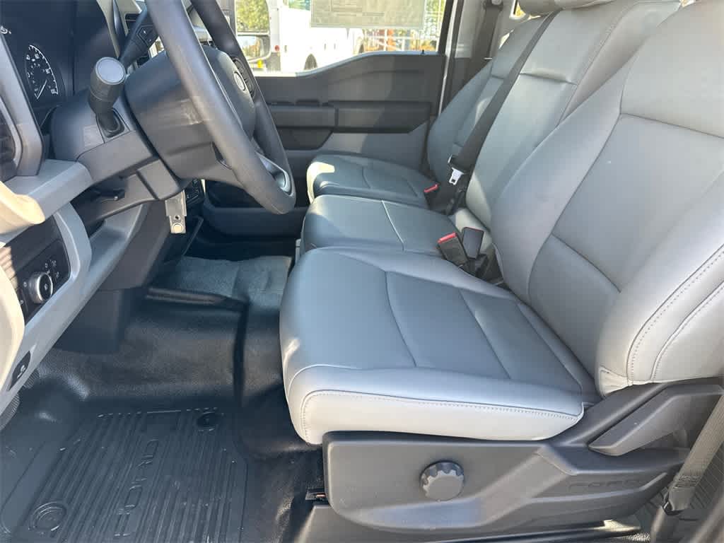 2025 Ford Super Duty F-250 SRW XL