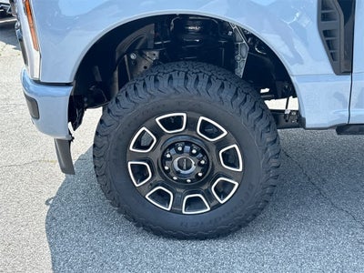 2025 Ford Super Duty F-250 SRW Platinum