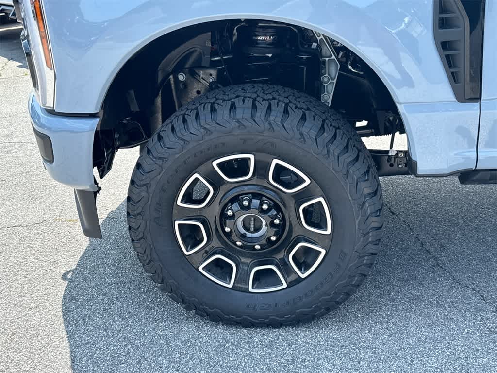 2025 Ford Super Duty F-250 SRW Platinum