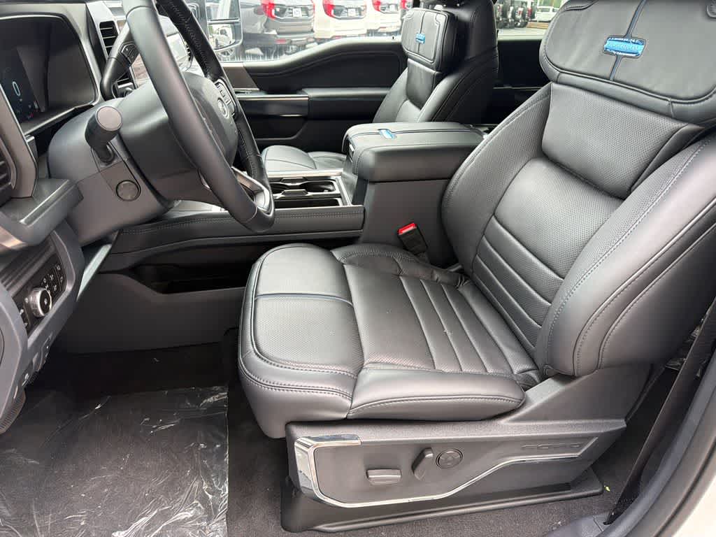 2026 Ford Super Duty F-250 SRW Platinum