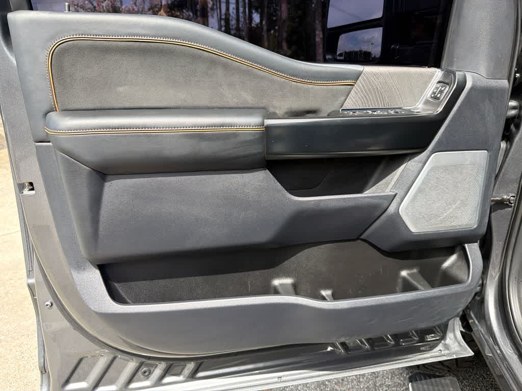 2024 Ford Super Duty F-250 Pickup Platinum