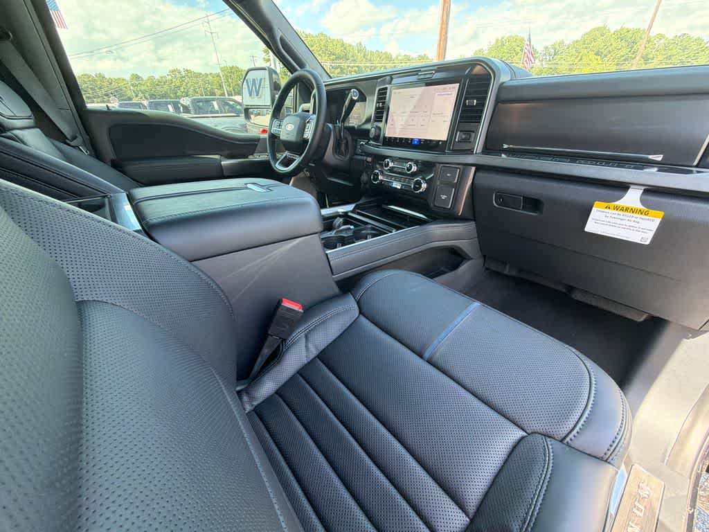 2026 Ford Super Duty F-250 SRW Platinum