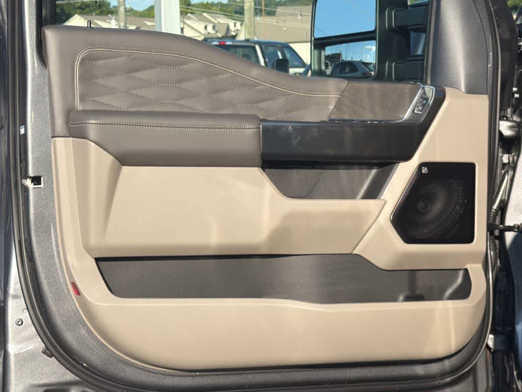 2026 Ford Super Duty F-250 SRW Platinum