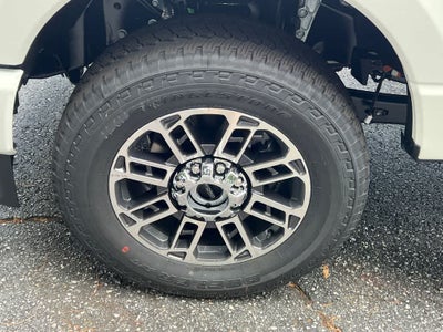 2026 Ford Super Duty F-350 SRW Platinum