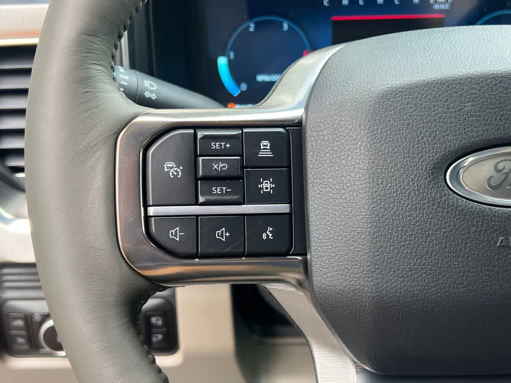 2026 Ford Super Duty F-350 SRW Platinum